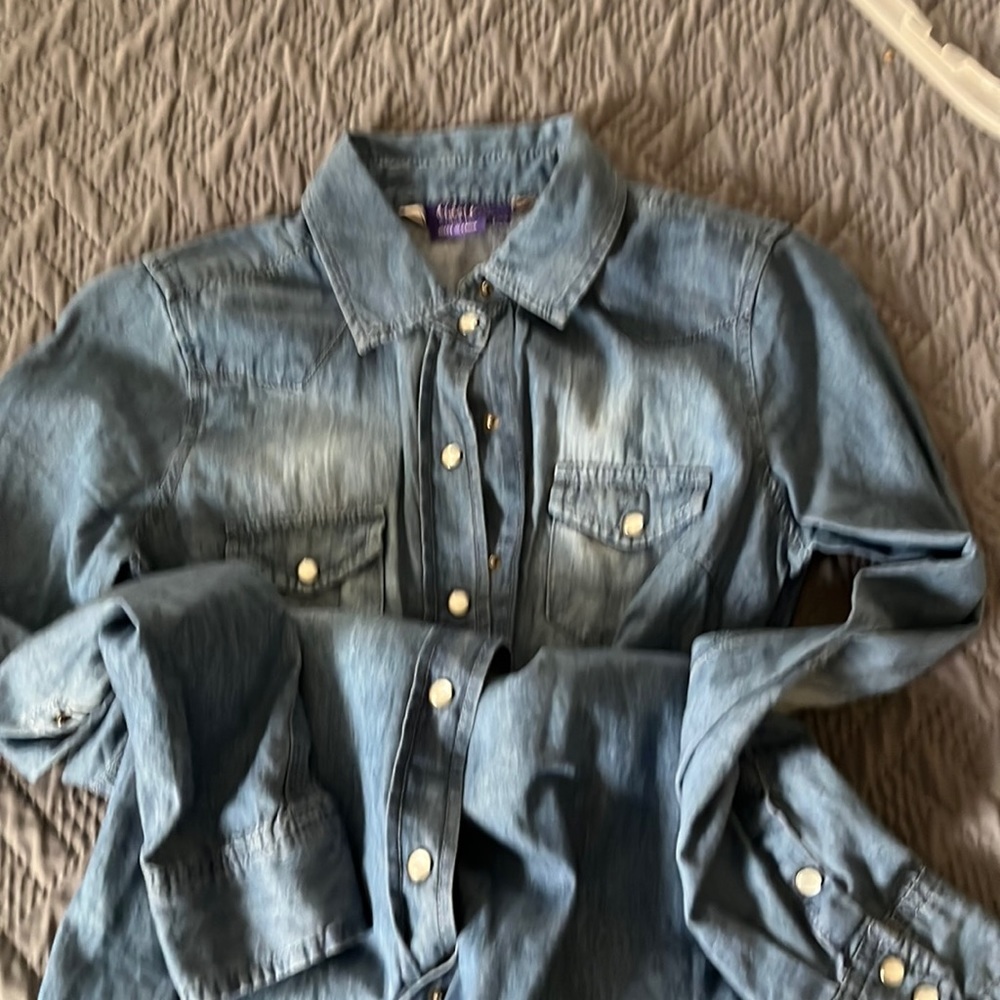 XS soft denim button down in excellent condition